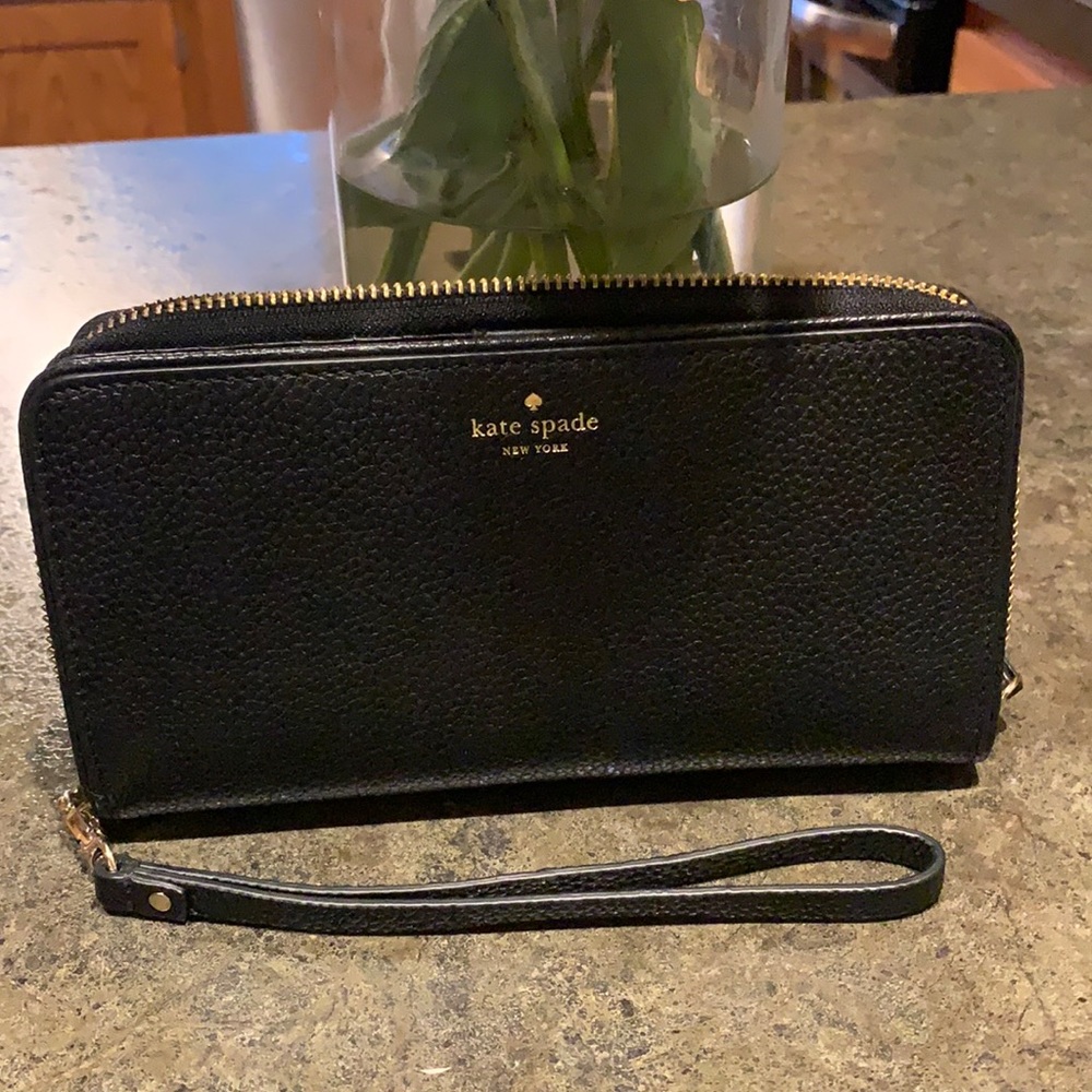 Kate spade wristlet